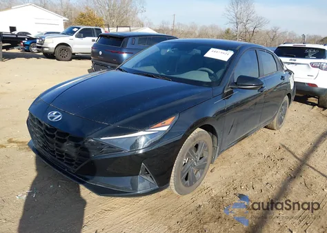 2023 Hyundai Elantra Sel from USA, damaged, VIN 5NPLM4AG9PH095403